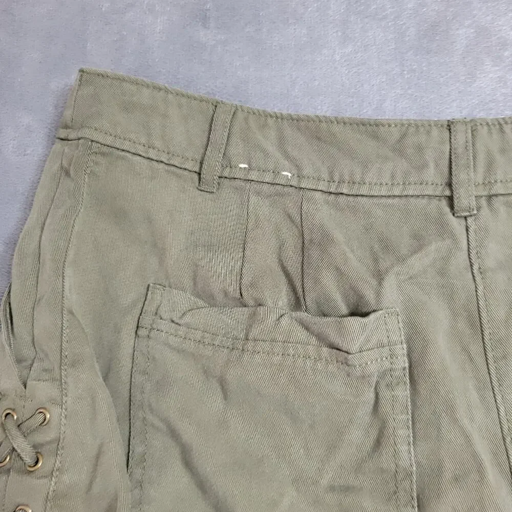 WHITE HOUSE BLACK MARKET SHORTS Women 8 GREEN LYOCELL POCKET CASUAL WEAR WHBM 5